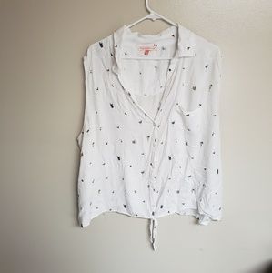 English Laundry sleeveless button up